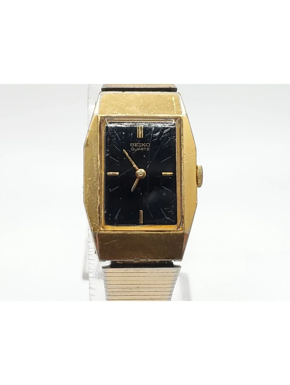 Vintage Seiko Quartz Watch Womens New Battery Gold Tone Black Dial 16mm
